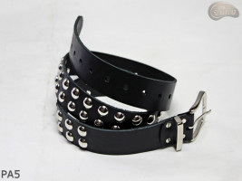 Klamry i skórzane paski do spodni